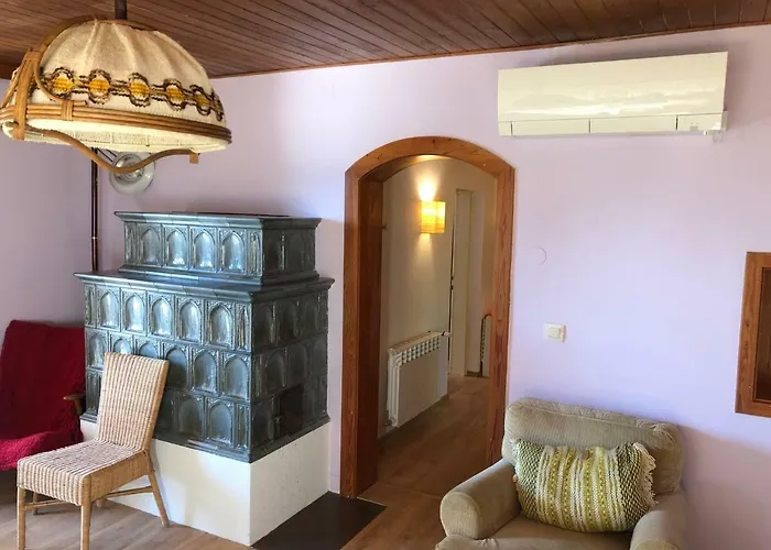 Glueckliche Elfen Nyaraló